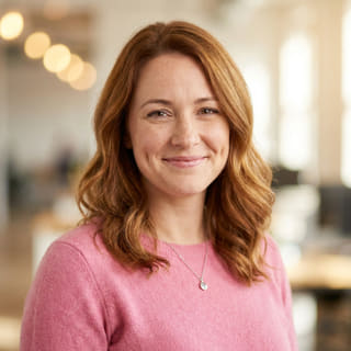 Emily Watson, Head of Customer Support presso Luna Rendisto, foto profilo